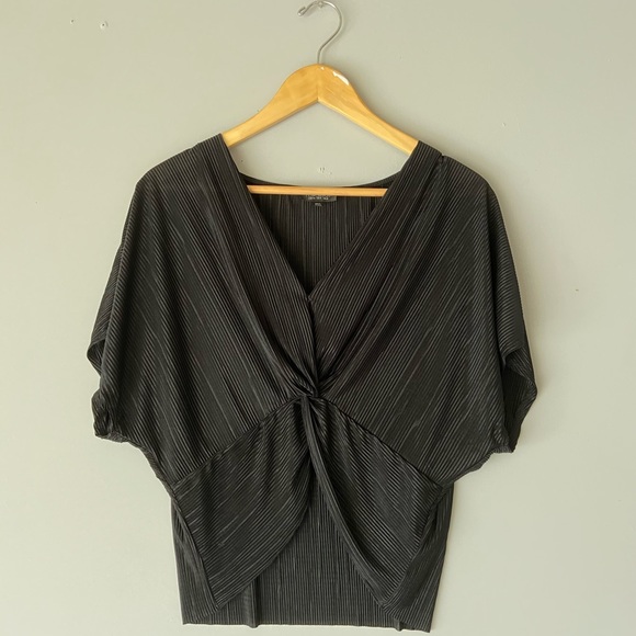 Beautiful light & soft silky black top - Picture 2 of 4